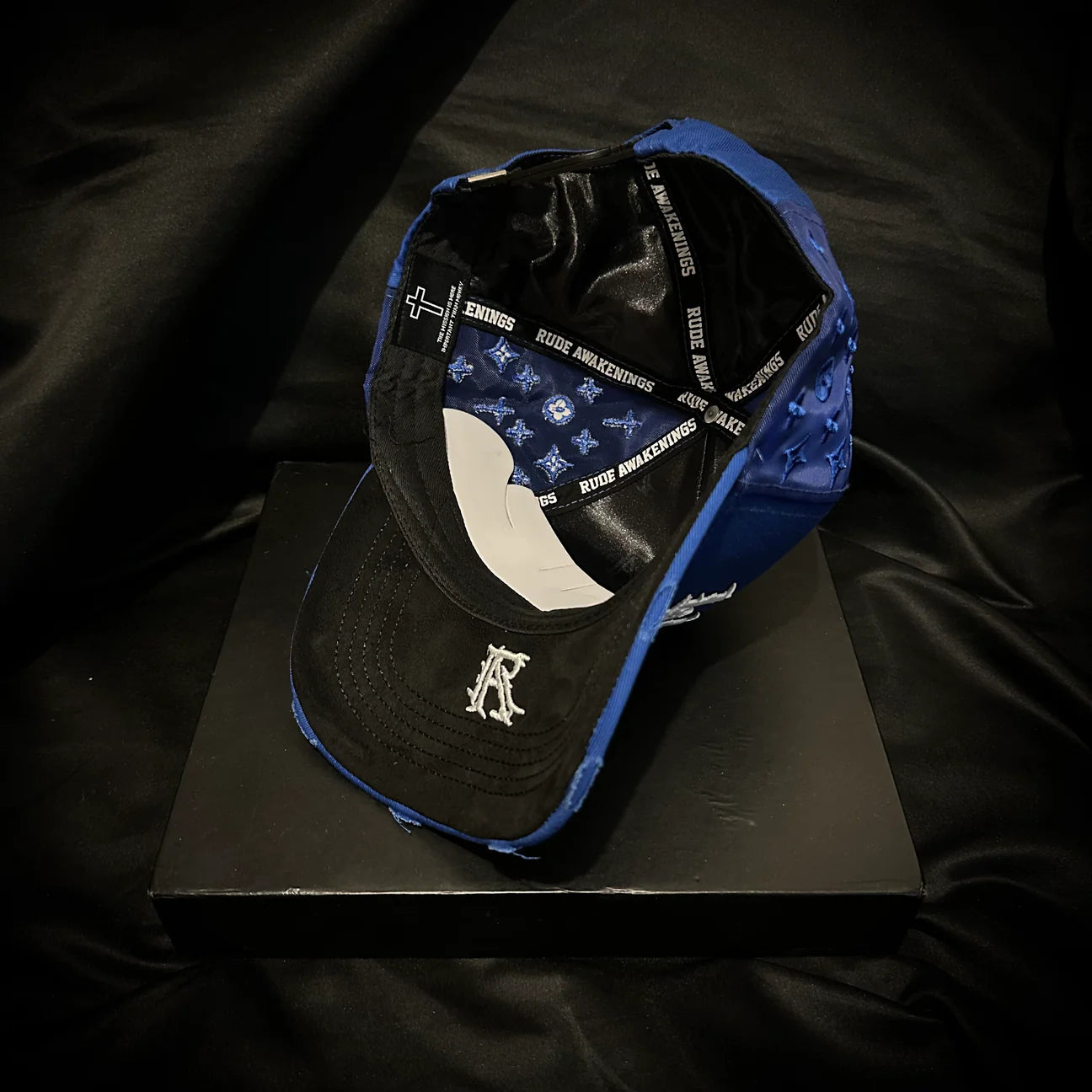GORRA LA THORNS DISPONIBLE